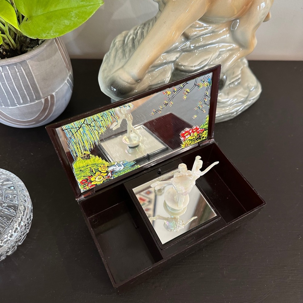 Vintage Yap's Love Me Tender Musical Jewelry Box Dancing Ballerina Couple Mirror